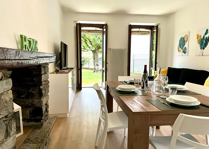 Ibiscus Di * ドンゴ